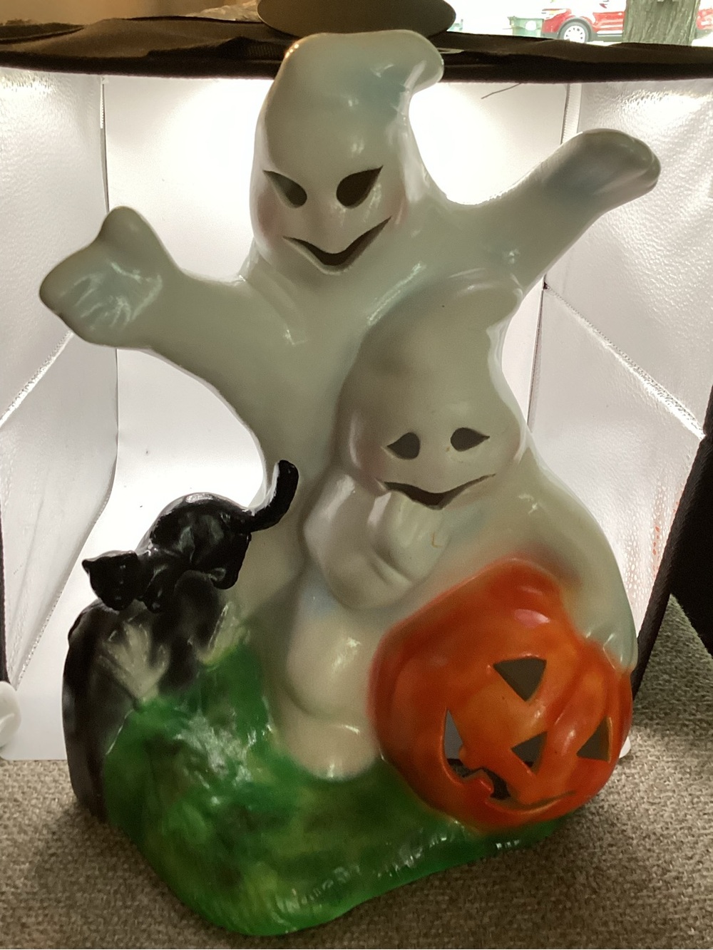 WCeramic Halloween Ghosts with Orange Pumpkin and Black Cat Light